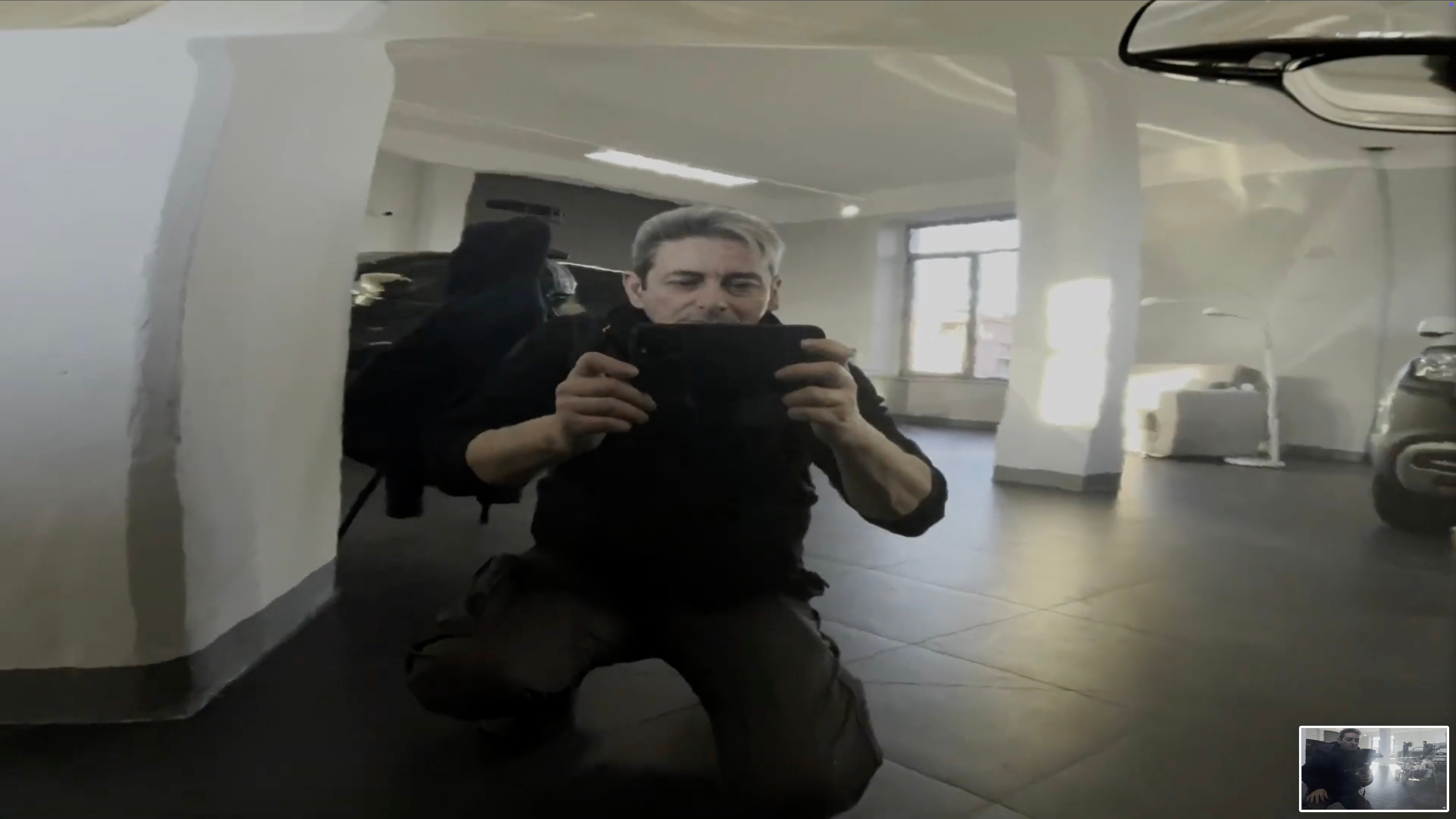 Carrozzeria auto lucidата a specchio con metodo professionale in 3 passaggi